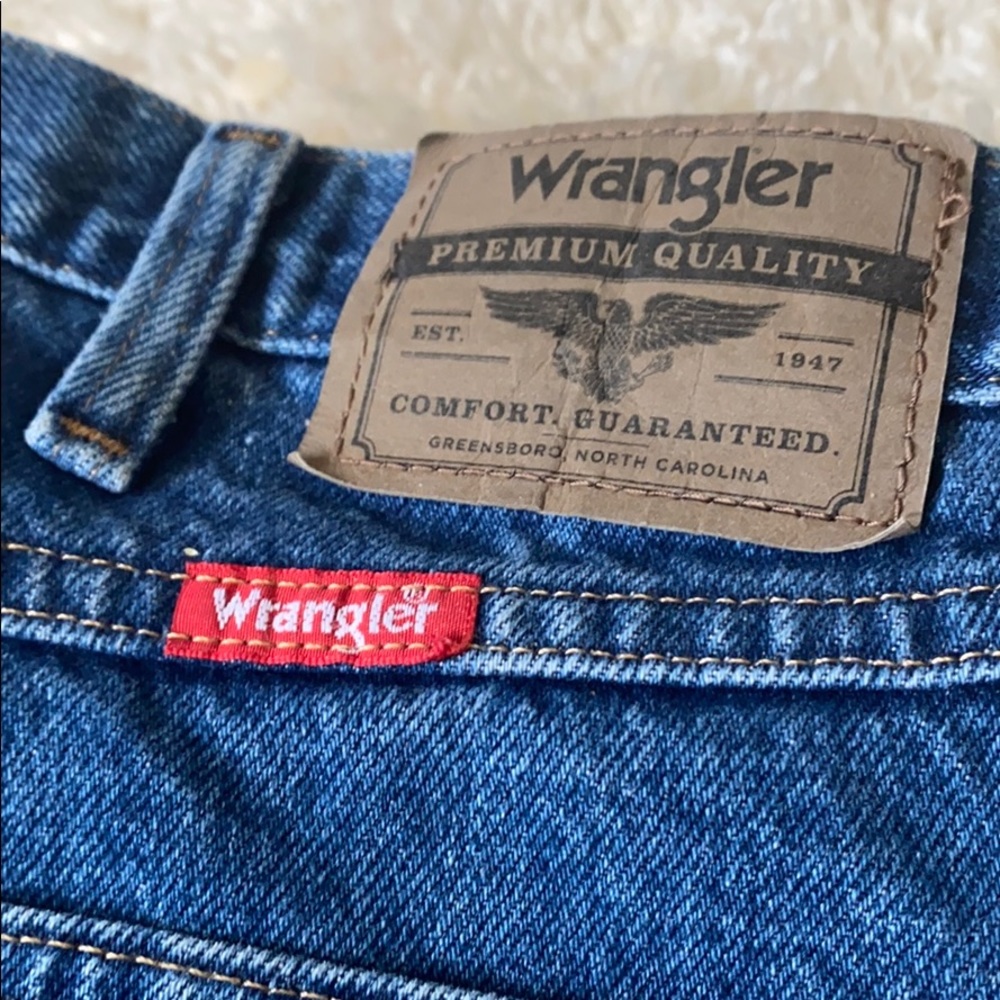Wrangler Blue Jeans size 40 x 32 - Picture 2 of 4